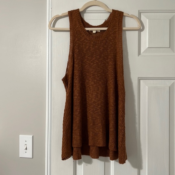 Rust colored knit tank top. - Picture 1 of 3